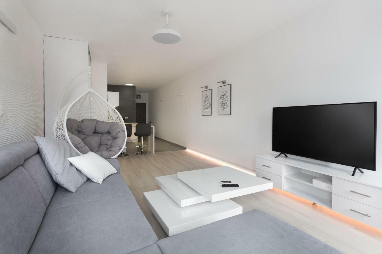 Lajsnij Sobie Apartment Poznań Eksteriør billede